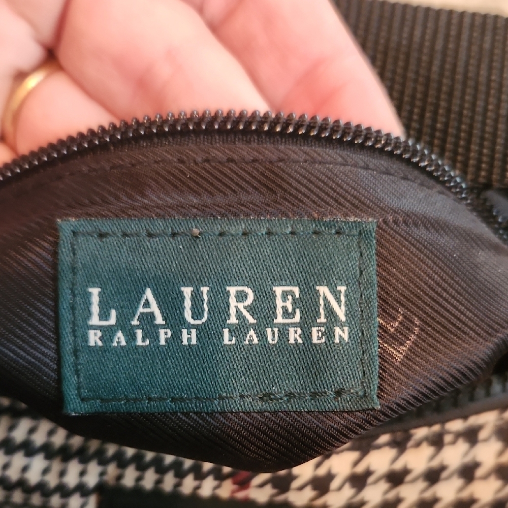 Lauren Ralph Lauren Black and Cream Houndstooth Shoulder Bag - Picture 2 of 11